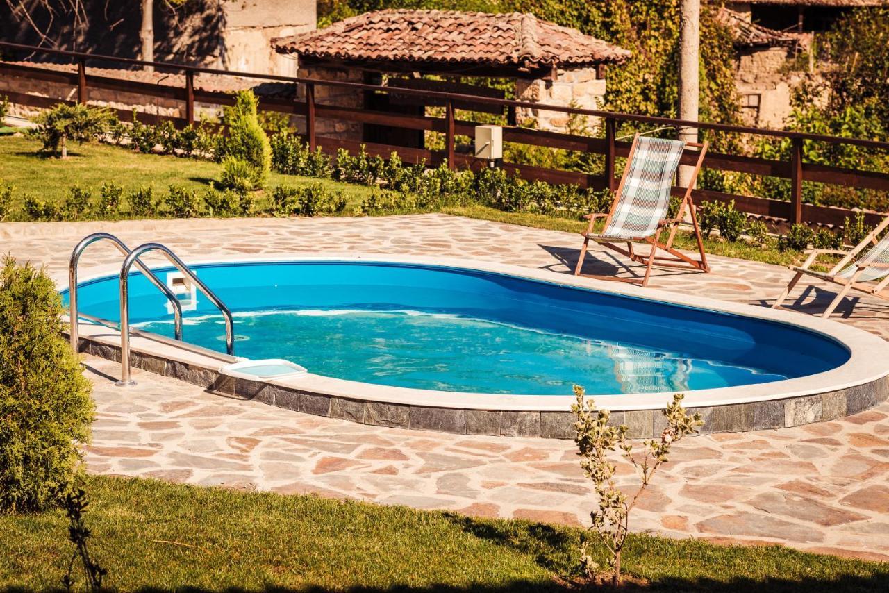 Guest House Hristova Kashta - Христова Къща Cherni Vrŭkh Exteriör bild