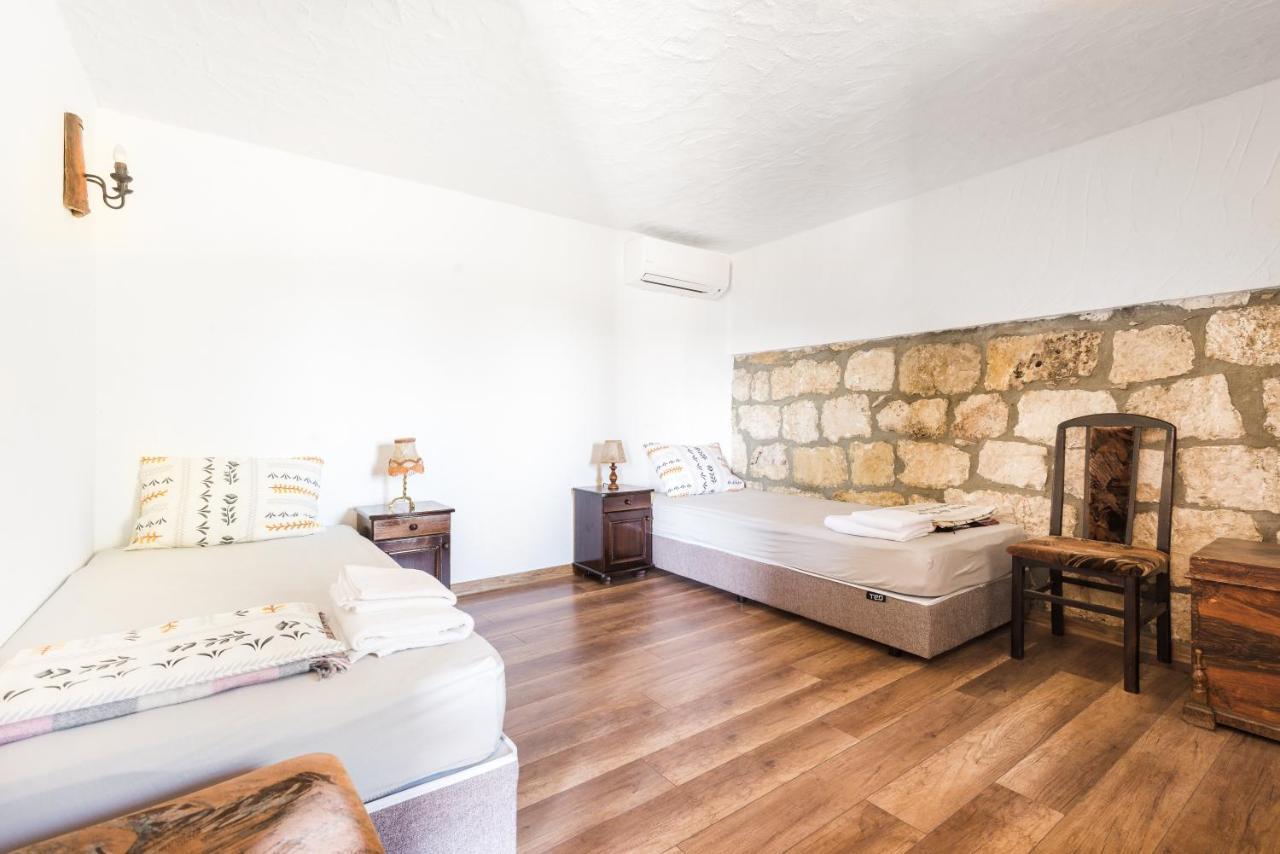 Guest House Hristova Kashta - Христова Къща Cherni Vrŭkh Exteriör bild
